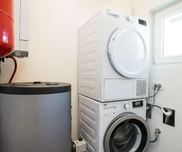 Vacation Old Cherry בית נופש